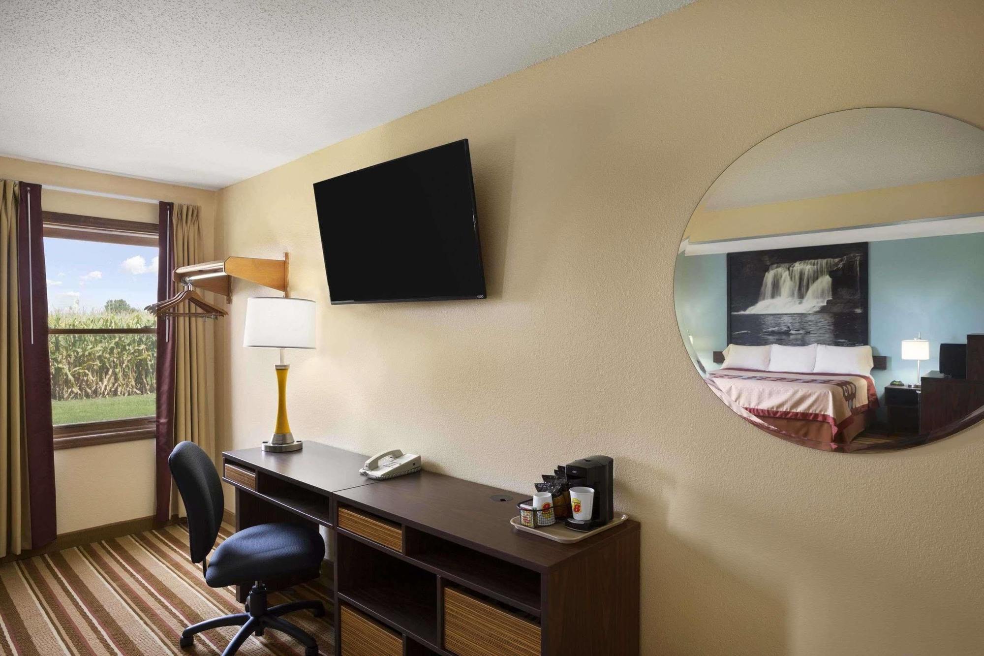 Hotel Super 8 By Wyndham Mattoon Exterior foto